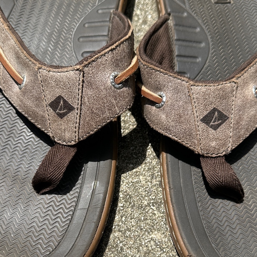 Sperry Men's FLIP FLOPS Tan and Brown •SIZE 14 - Picture 9 of 16